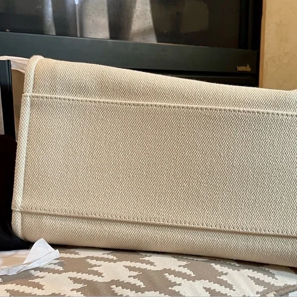 ❌❌❌SOLD❌❌❌Chanel Deauville Tote - Picture 12 of 14